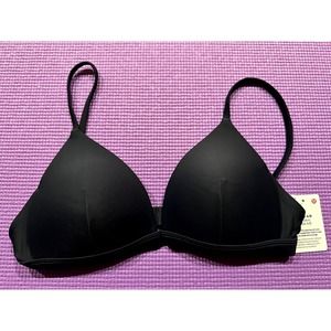 Lululemon Swim Top $68 Value Waterside Size 8 A/B Built-in cups color Blue New